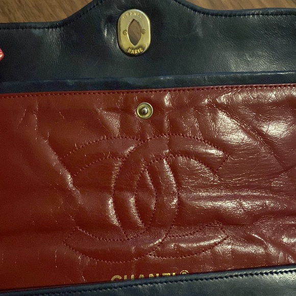Chanel, vintage, small, dark navy leather, two toned (gold & silver) - Picture 5 of 16
